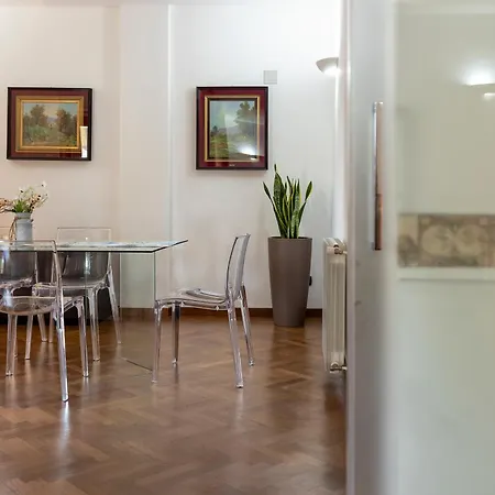 Luxury House Center With Private Terrace Apartmán