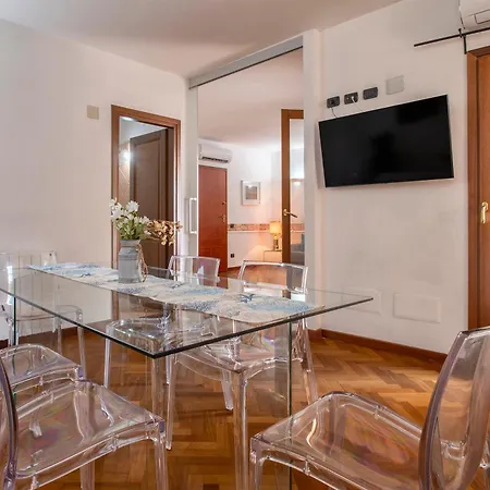 Luxury House Center With Private Terrace Olbia