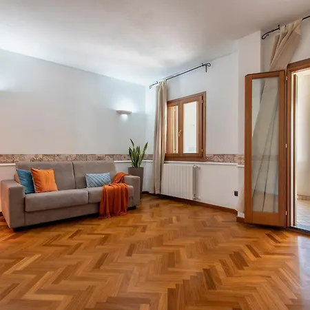 Luxury House Center With Private Terrace Olbia